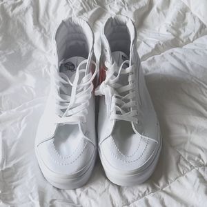 White Sk8 Hi Van's